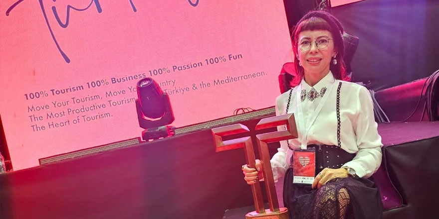 DAÜ Mimarlık Fakültesi İç Mimarlık Bölümü mezununa turizm tasarımında prestijli ödül