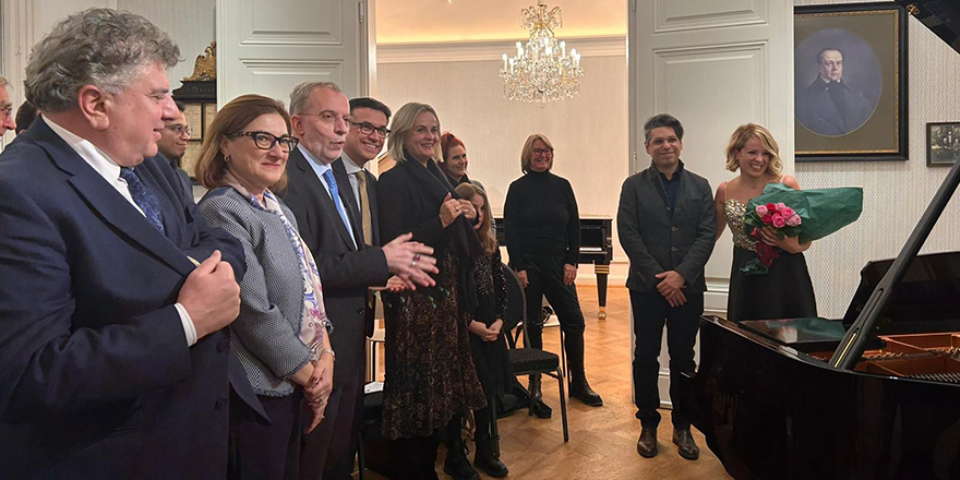 Piyanist Rüya Taner Viyana’da “Asya’nın Tatlı Suları” resitali verdi