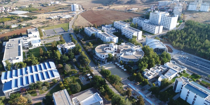 LAÜ “Çocuk Hakları Öğrenci Sempozyumu” düzenledi