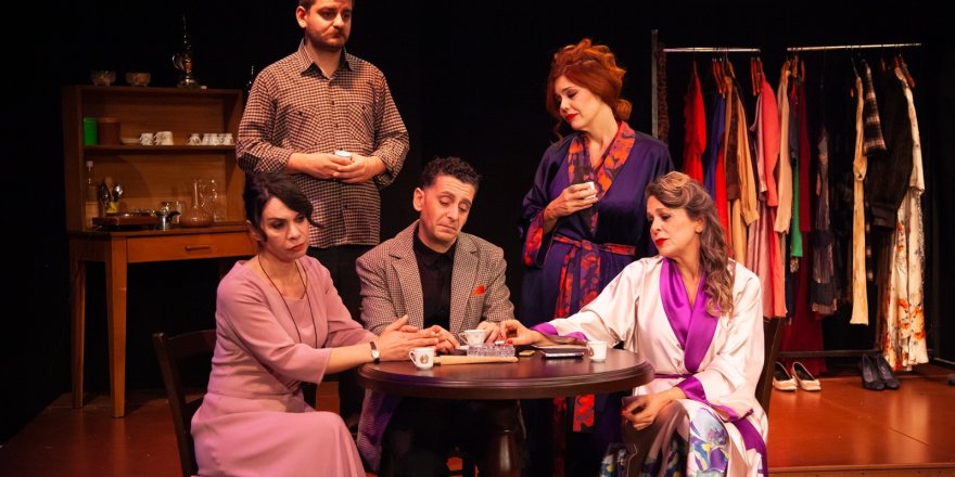 Lefkoşa Belediye Tiyatrosu’nda “Bir İhtimal Kabare” oyunu başlıyor