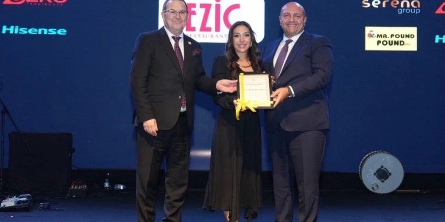 Eziç, “Vergi Onur Ödülü”ne layık görüldü