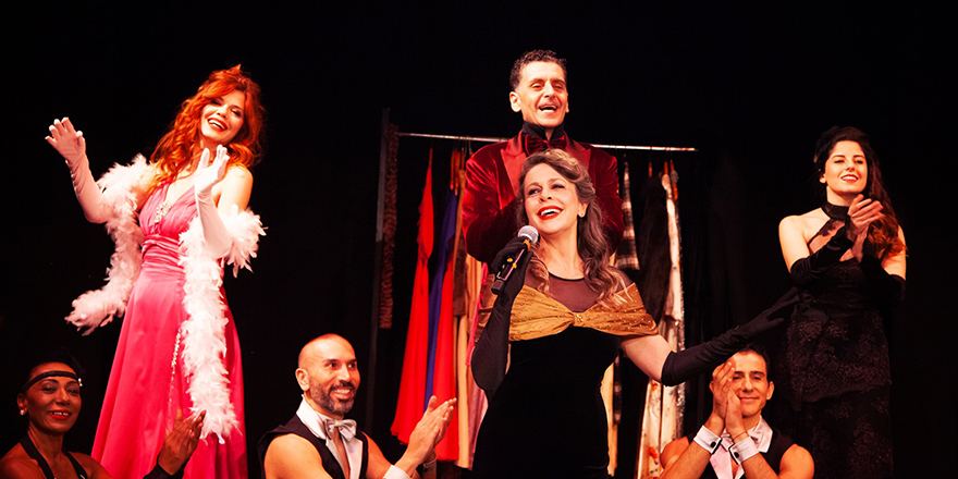 “Bir İhtimal Kabare” Oyunu Perdelerini Açtı