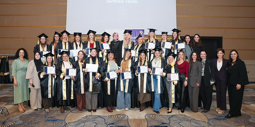 Turkcell Akademi’den kadınların dijital dönüşümüne destek