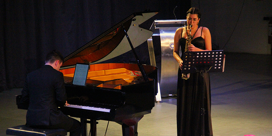 Saksafonda Katerina Parpouna ve piyanoda Michalis Hillides’den keyifli resital
