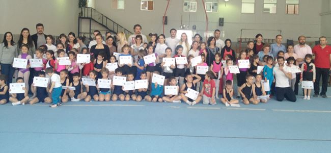 Küçük cimnastikçiler test edildi