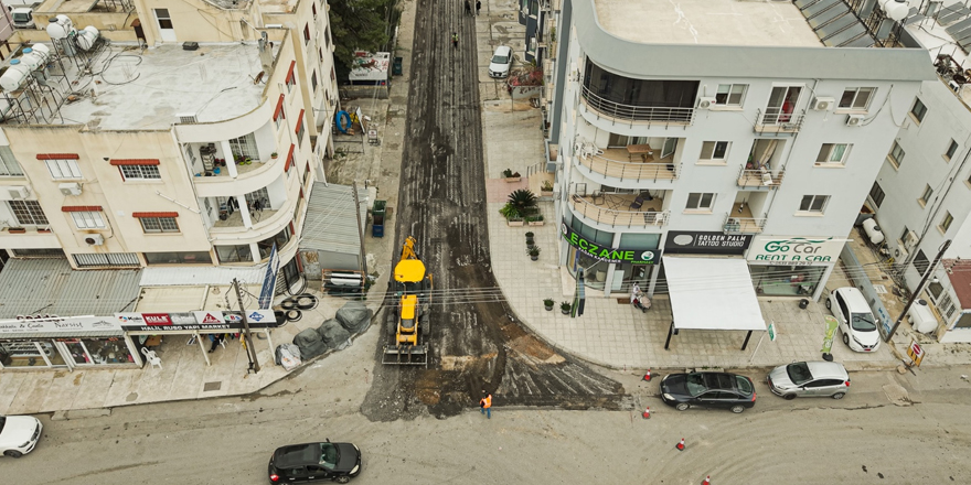 Kaliland Bölgesi’nde asfalt yenileme çalışmaları etaplar halinde ilerliyor