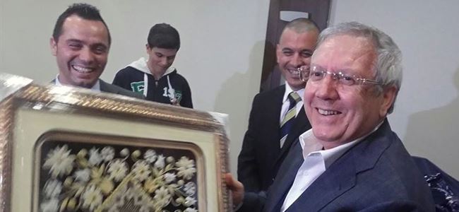 Yıldırım’ı Kıbrıs’a davet ettiler