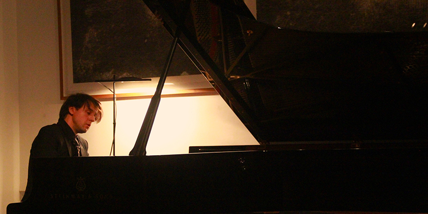 Pharos Sanat Vakfı yeni yıla Vitaly Pisarenko’nun olağanüstü piyano resitali ile başladı