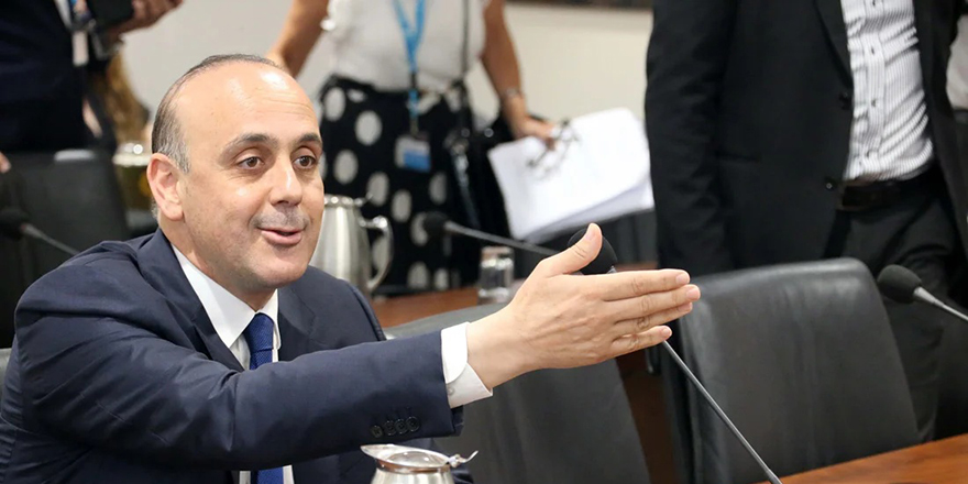 Güneyde iki belediye başkanı görevden uzaklaştırıldı