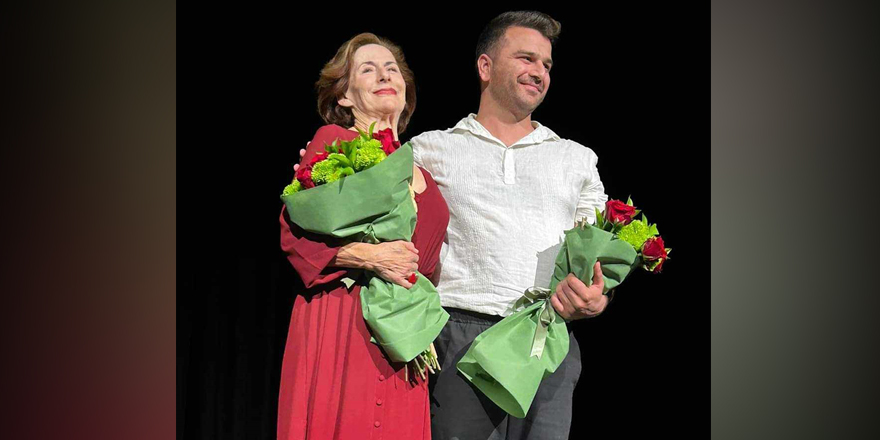 Sanatçı Popi Avraam’a Kıbrıs Üniversitesi’nde fahri doktora