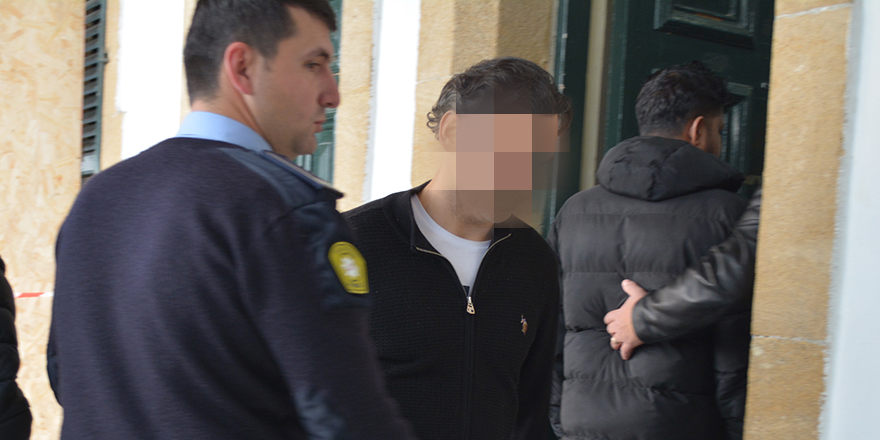 “Turist” statüsünde gelip yasadışı botoks yaptı, tutuklu yargılanacak