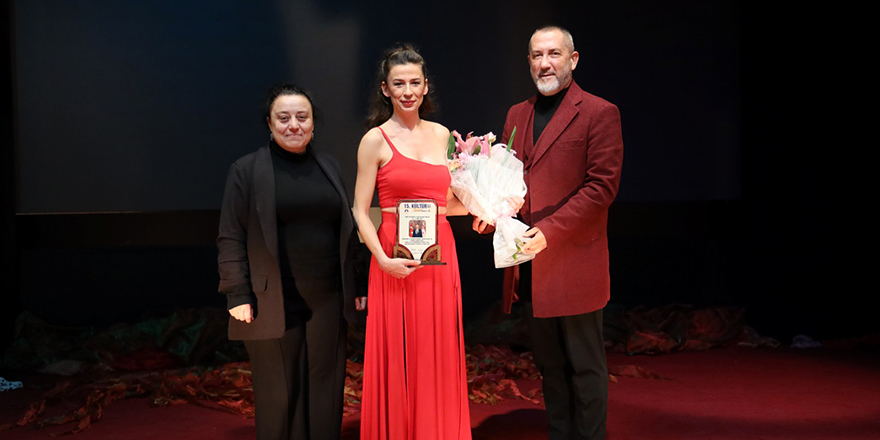 "Siluet Silhouette" İskele’de sahnelendi