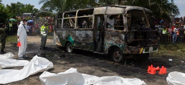 Otobüs alev aldı, 32 çocuk hayatını kaybetti