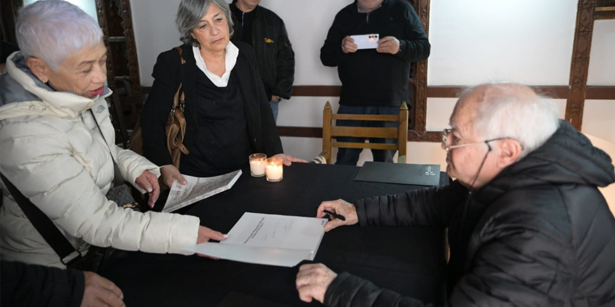 Kaba'nın “Kıbrıs’ta Fotoğrafçılığın Yüzyılı” kitabı Arabahmet Kültür Evi’nde tanıtıldı