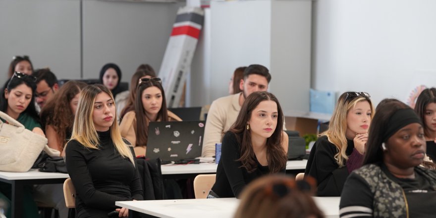 “Lefkoşa Uray Sokak Dönüşüm Projesi: Yenilenerek Korunması” semineri düzenlendi