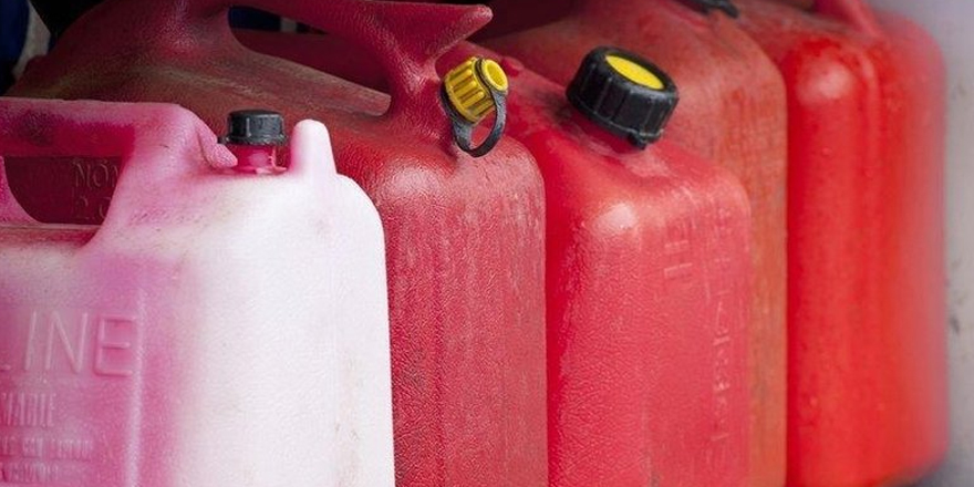 Kıbrıs’ın kuzeyinden güneyine 200 litre akaryakıt geçirmeye çalışan şahıs yakalandı