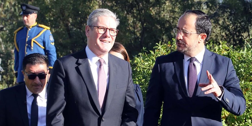 İngiltere Başbakanı Starmer, Hristodulidis’le telefonda üsler konusunu görüştü