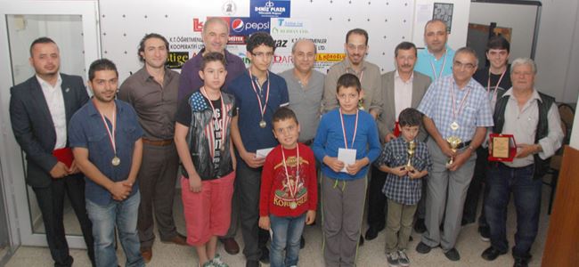 Siyah At’ta ödülleri verildi