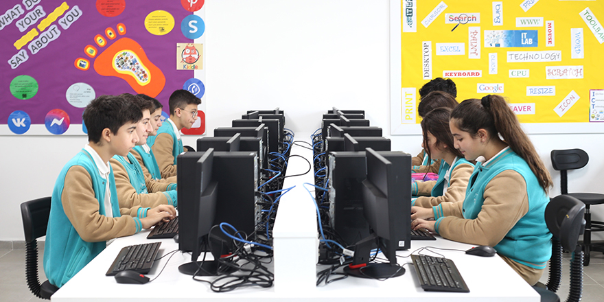 Dr. Suat Günsel Bursu Artık Üniversite Eğitimini de Kapsayacak