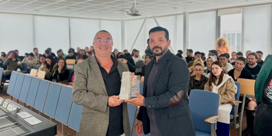 Hasan Çakmak UKÜ’de seminer verdi