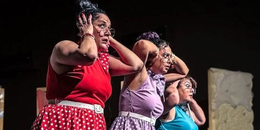 “Kozalar” Beşparmaklar Tiyatro Festivali’nde prömiyer yaptı