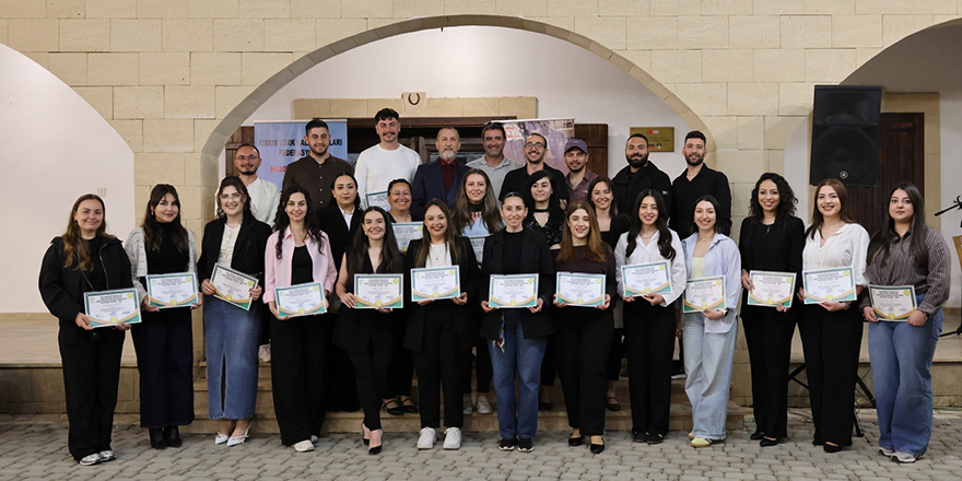 Halk danslarında eğitmenlik sertifikaları verildi