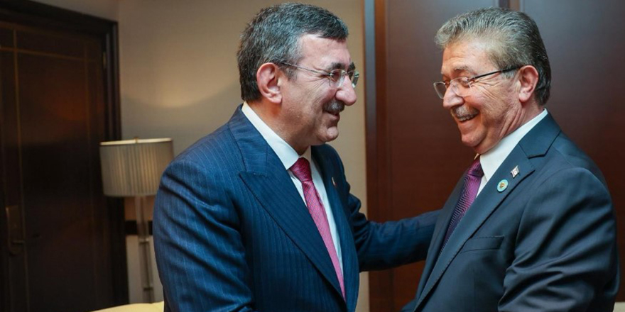 Üstel, Yılmaz ile bir araya geldi