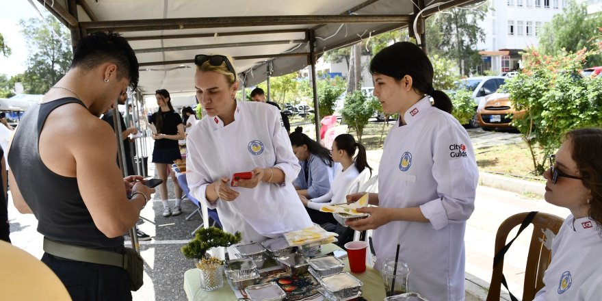 DAÜ’DE 27. Turizm Günleri bağış kermesiyle sona erdi