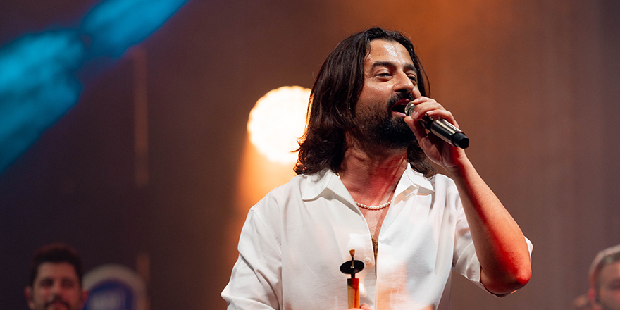 Koray Avcı, Merit Royal Diamond’da konser verdi