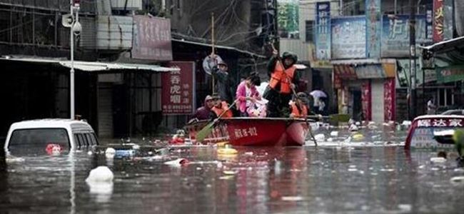 Şiddetli yağış 12 can aldı