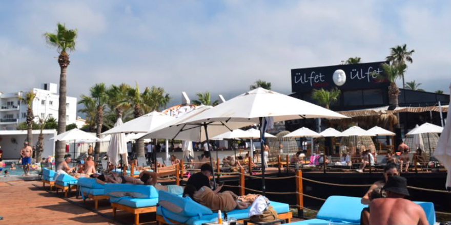 Ülfet Beach Club yaz sezonunu OMNYA konseriyle açt