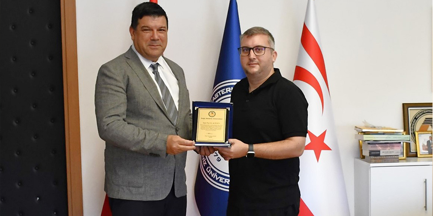 DAÜ Öğretim Üyesi Ali Övgün, "Bilimsel ve Akademik Çalışmalar Ödülü"ne layık görüldü