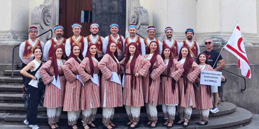 Folk-Der Macaristan'dan ödülle döndü