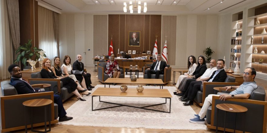 Cumhurbaşkanı Erhürman, Dünya Tabipler Birliği Başkanı Dr. Jacqueline Kitulu’yu kabul etti