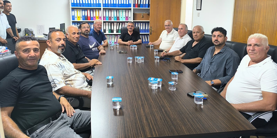 Bölge muhtarlarından Yüksel Çelebi’ye destek