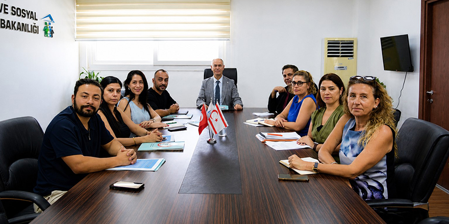 Hasipoğlu: “Eczacı yanında çalışanlara prim desteği sağlanacak”