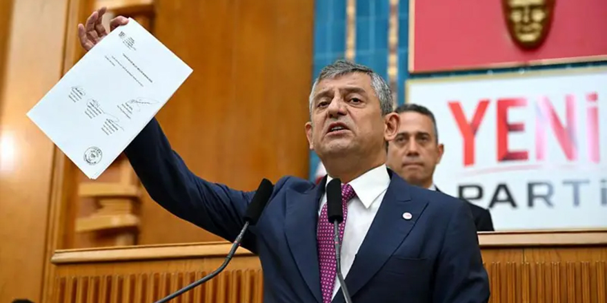 Özgür Özel ve Veli Ağbaba hakkında fezleke düzenlendi