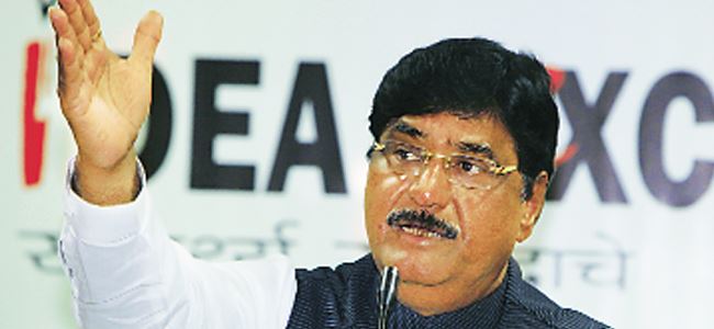 1 haftalık bakan, trafik kazasında öldü