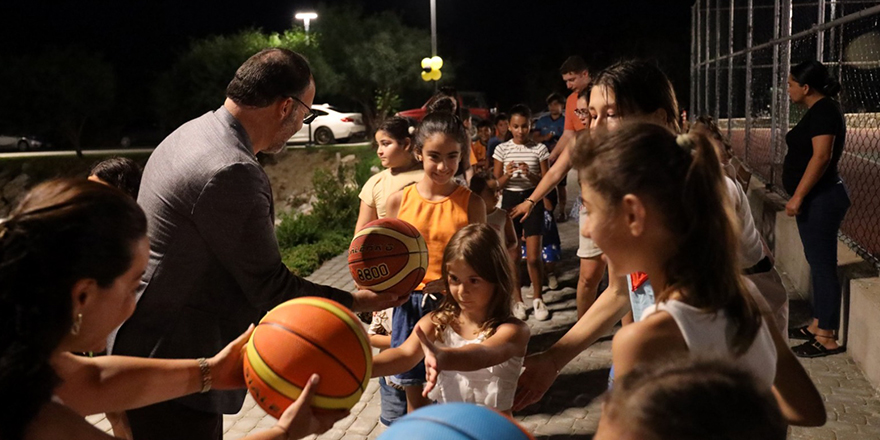 Topçuköy Çocuk Parkı ve Rekreasyon Alanı hizmete girdi
