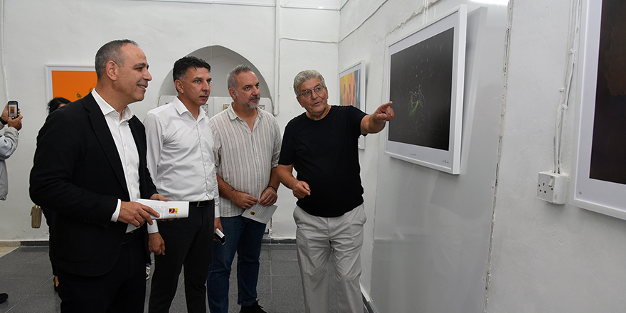 “Sanatın Ölümsüz Yüzleri” ile, “Sapma” sergilerinin açılışları LESAM’da yapıldı