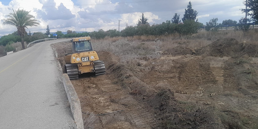 Mesarya Belediyesi, Korkuteli ve Dörtyol’da dere ıslah çalışmalarını tamamladı