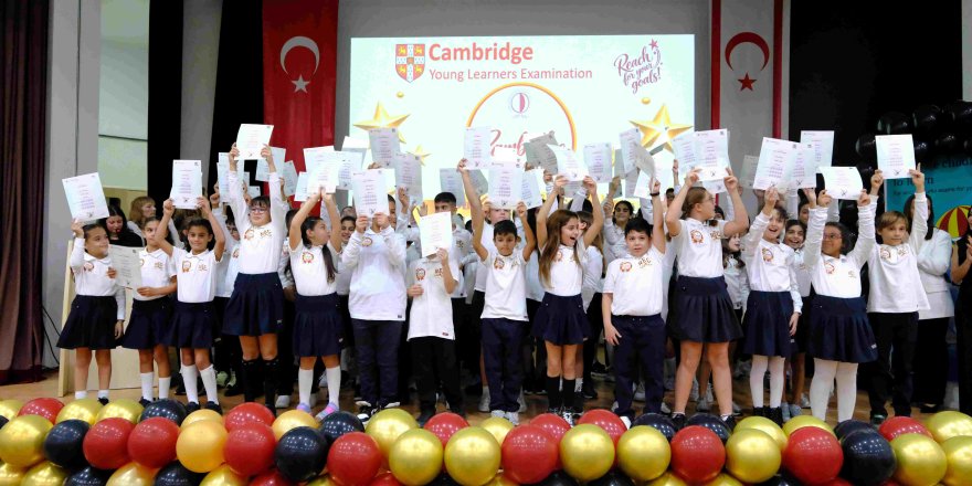Yakın Doğu İlkokulu’nda 141 öğrenciye Cambridge sertifikası