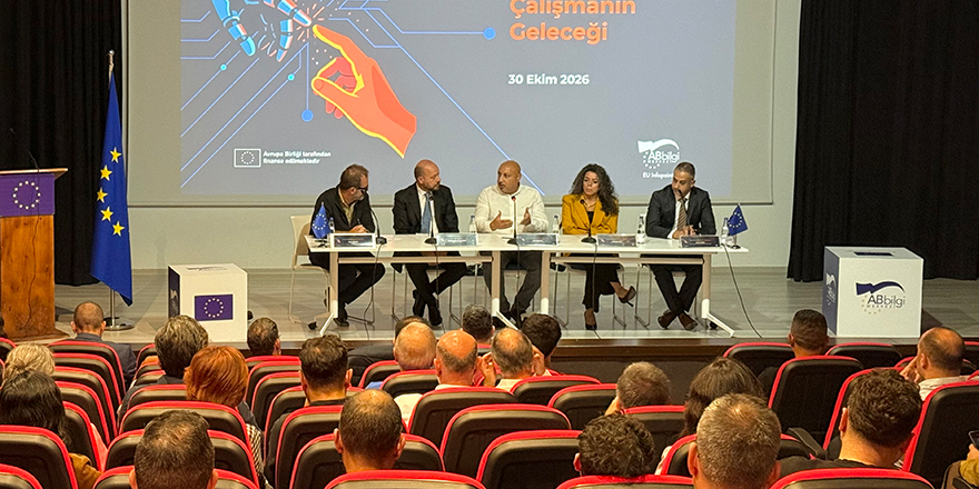 AB Bilgi Merkezi "Yapay Zekâ, İstihdam ve Çalışmanın Geleceği" başlıklı panel düzenlendi