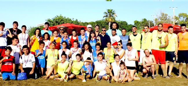 Hentbol plaja iniyor