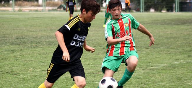 U15’de zorlu maçlar