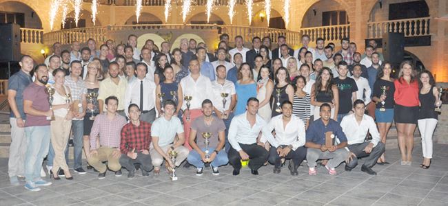 Üniversitelerde ödüller dağıtıldı