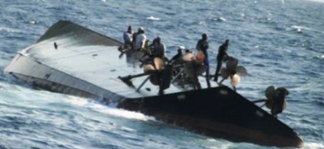 Tekne alabora oldu 40 kişi öldü