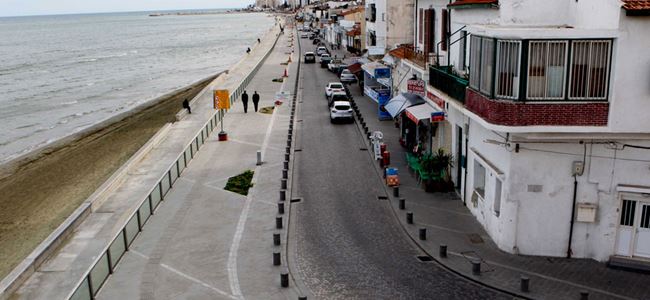 Larnaka Belediyesi liman ve marinada yeni tesis istemiyor