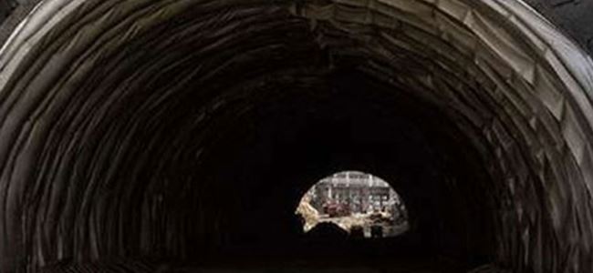 Tünel enkazında kalan işçiler kurtarıldı