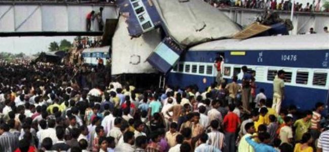 Hindistanda tren kazası:11 ÖLÜ